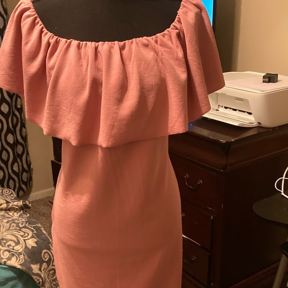 Dress - Picture 2 of 4